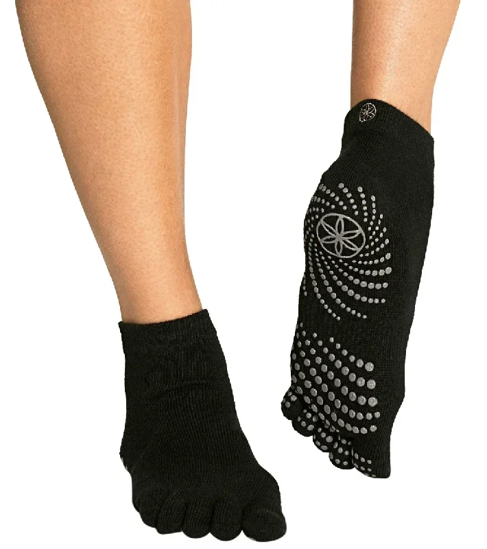 Gaiam Antimicrobial Grippy Fit Yoga Socks Black