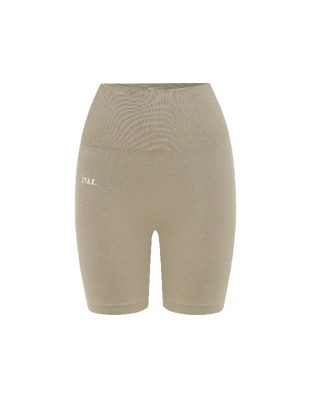 stax-premium-seamless-v6-midi-bike-shorts-akira-beige