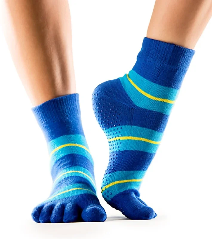 Toesox Ankle Length Full-Toe Yoga Grip Socks Blue Stripe