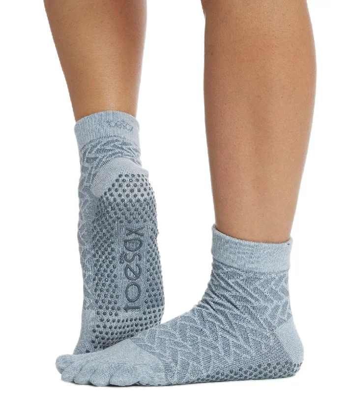 Toesox Ankle Length Full-Toe Yoga Grip Socks Frost