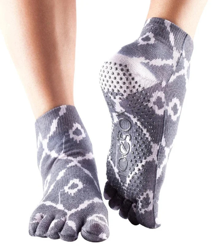 Toesox Ankle Length Full-Toe Yoga Grip Socks Haze