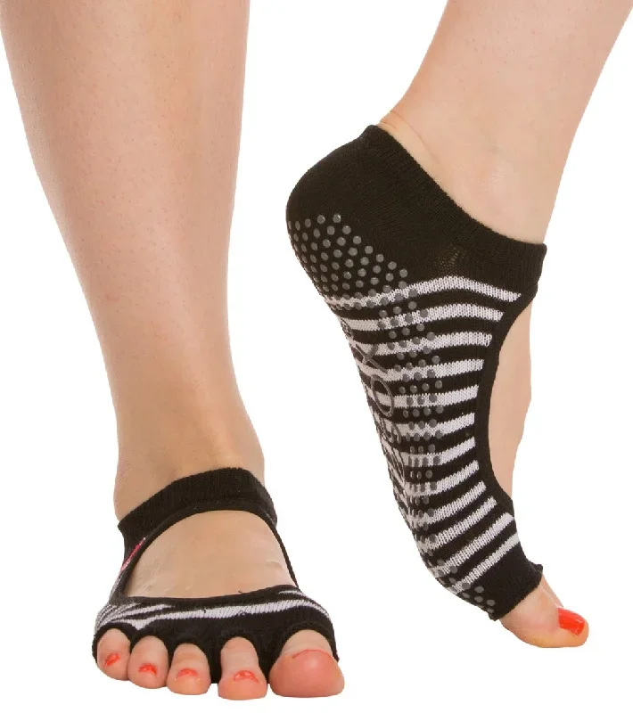 Toesox Bella Half-Toe Yoga Grip Socks Valentine