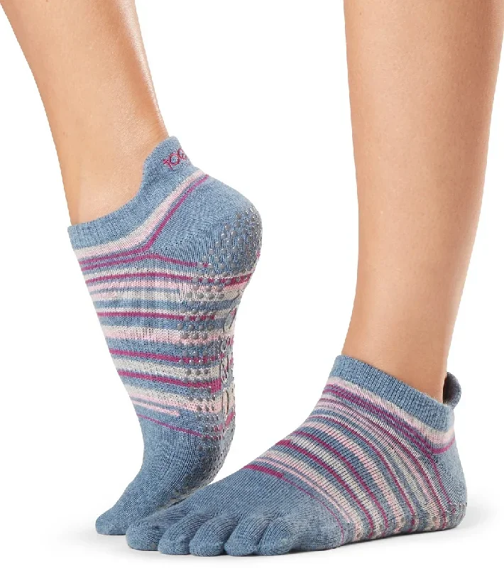 Toesox Low Rise Full-Toe Yoga Grip Socks Gypsy