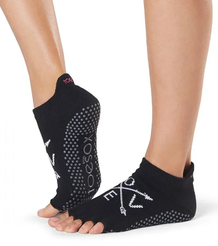 Toesox Low Rise Half-Toe Yoga Grip Socks Fate