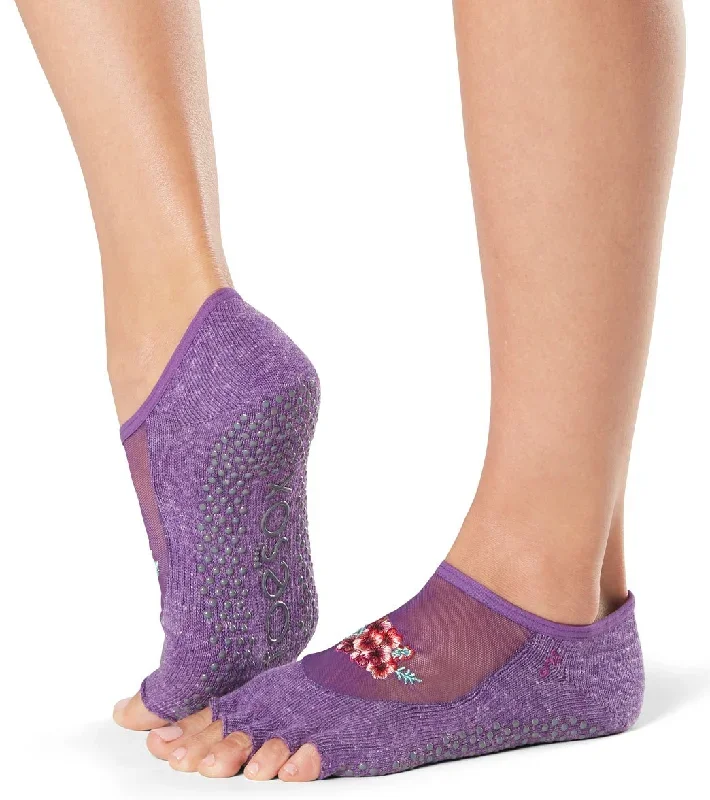 Toesox Luna Half-Toe Yoga Grip Socks Myth